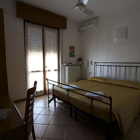 كاستلْنْيوفو ديل غارد Albergo Tavernetta المظهر الخارجي الصورة